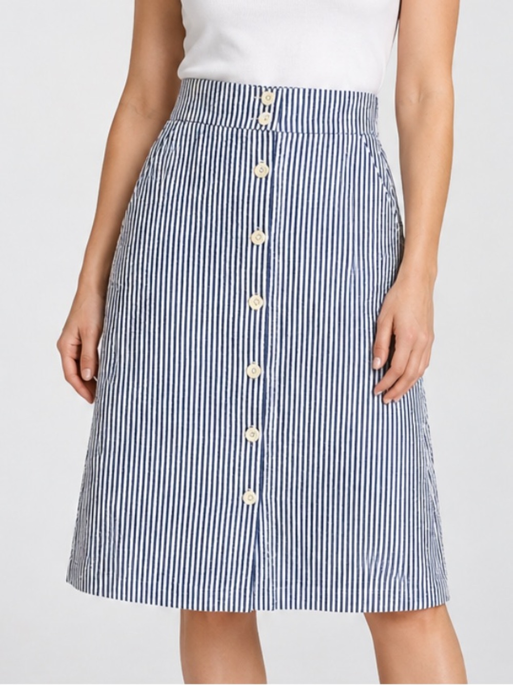 Club Monaco Seersucker Skirt in Blue and White Stripe